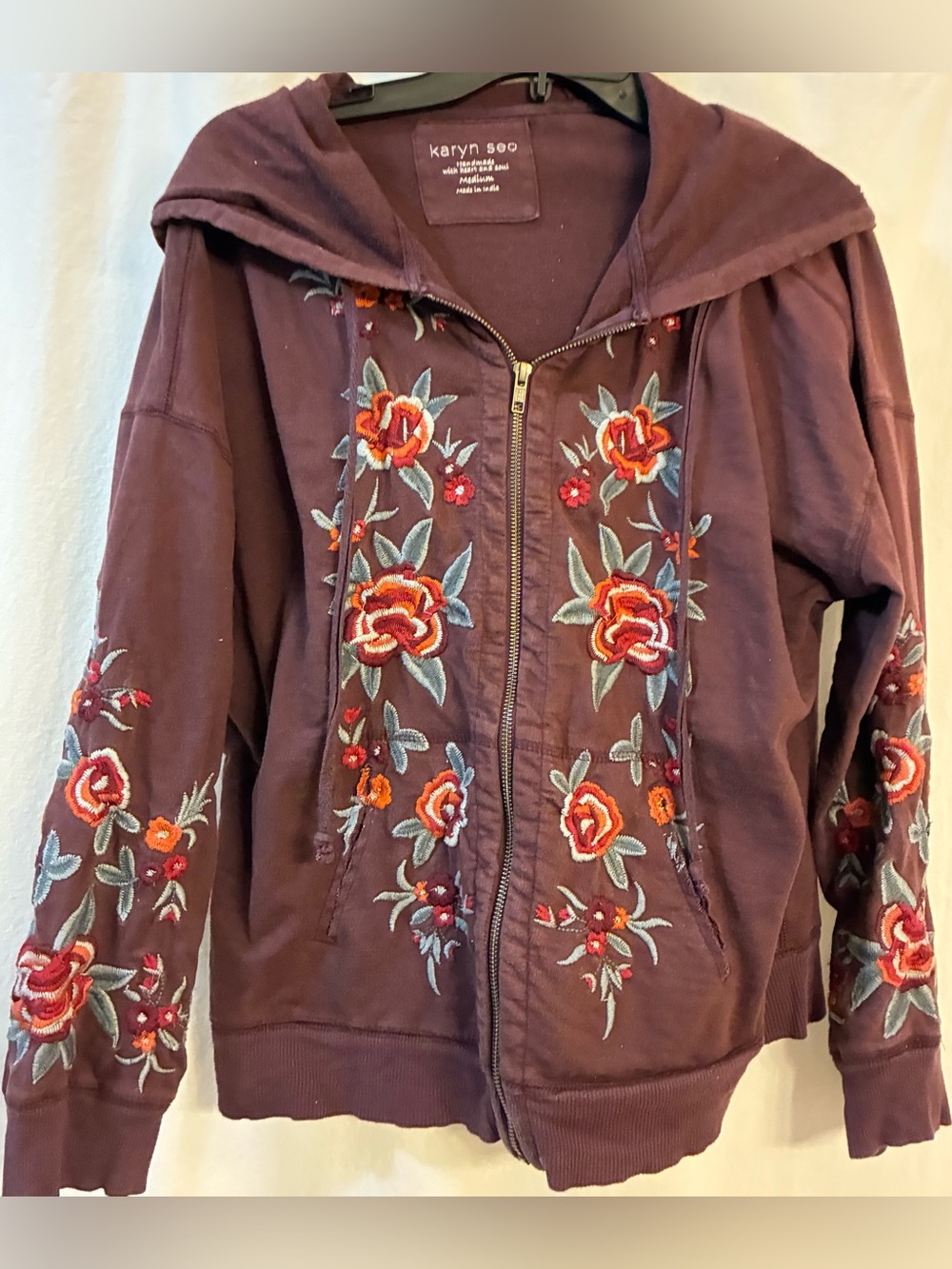Karen Seo Embroidered Fall Hoodie/Sweatshirt.  100% Cotton.  Size Medium-Large
